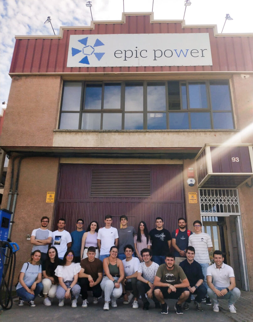 Estudiantes de Ingeniería Automática y Electrónica visitan Epic Power Converters
